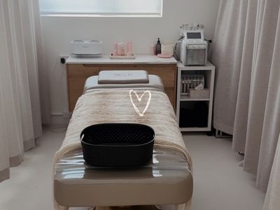 salon-business-for-sale-fully-equipped-stocked-dual-income-ready-7