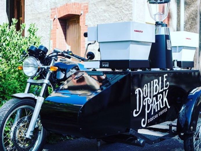 unique-sidecar-coffee-cart-motorcycle-double-park-sidecar-coffee-0