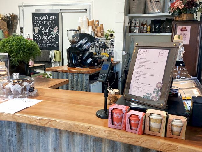 fiorella-florals-florist-gift-boutique-espresso-bar-whitsundays-qld-4