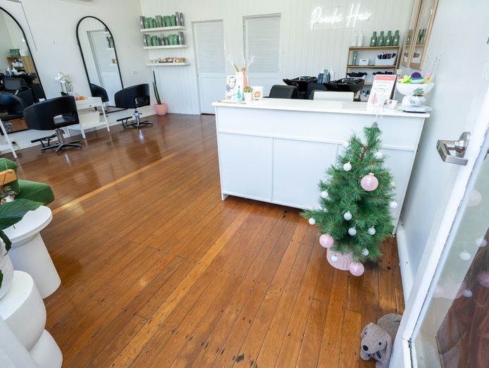 hair-salon-for-sale-oak-flats-turn-key-business-3