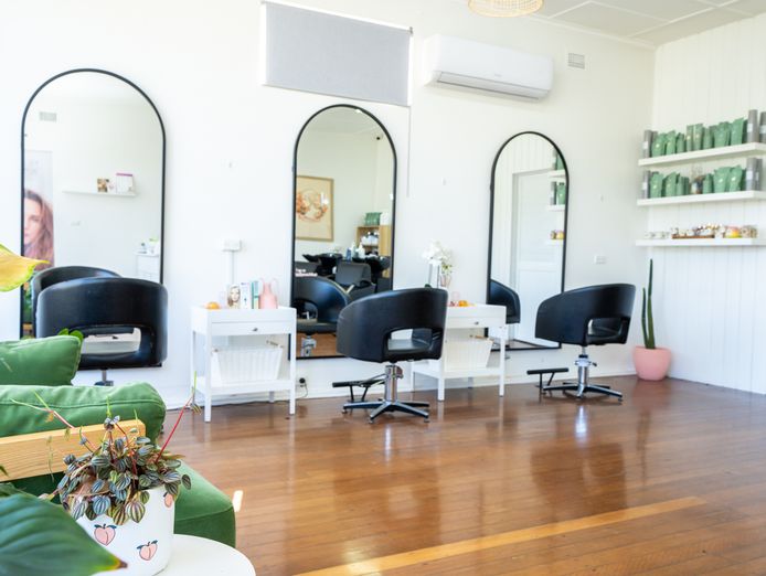 hair-salon-for-sale-oak-flats-turn-key-business-0