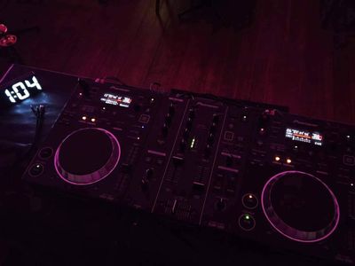 cbd-business-food-liqour-heavy-traffic-rent-500-a-month-available-now-6