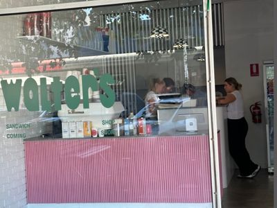 great-first-time-buyer-opportunity-affordable-cafe-in-warragul-town-centre-1