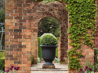 premium-outdoor-landscape-european-agencies-direct-importer-1-2m-sales-3