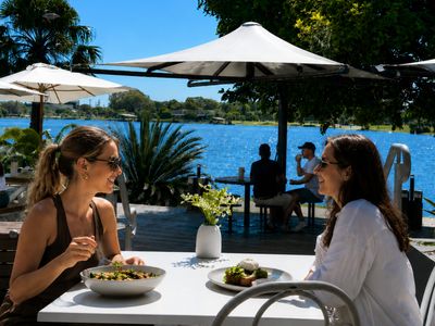 premium-waterfront-cafe-opportunity-fully-fitted-venue-180-000-bokarina-0