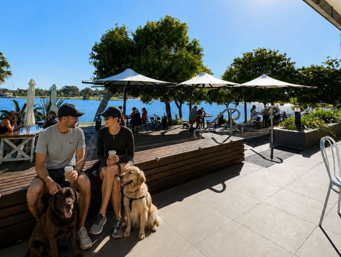premium-waterfront-cafe-opportunity-fully-fitted-venue-180-000-bokarina-1