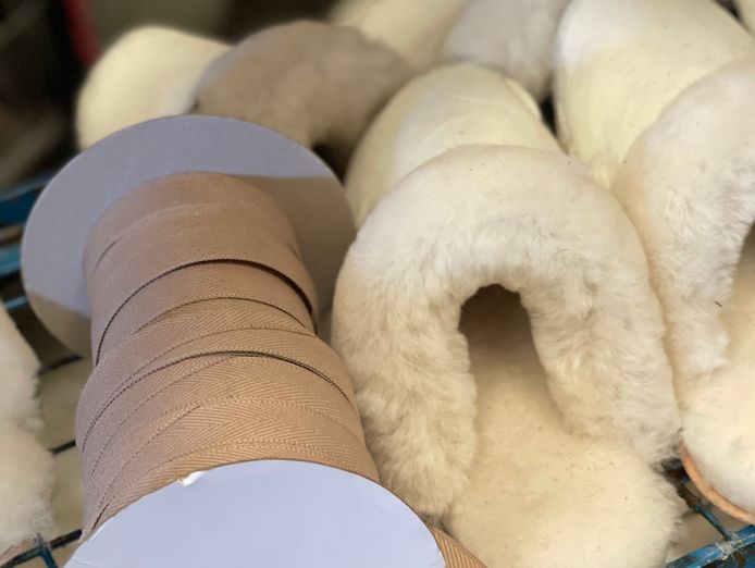 rare-opportunity-australian-made-ugg-boot-manufacturing-production-line-for-sale-1