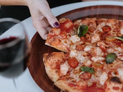 easy-to-run-profitable-pizzeria-lots-of-potential-0