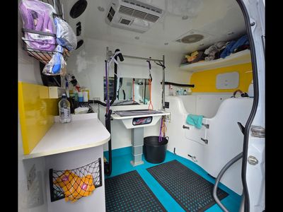 luxury-mobile-dog-grooming-buisness-0