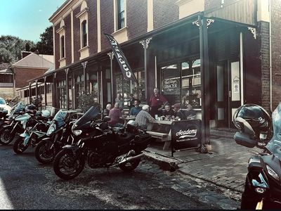 the-village-grocer-carcoar-cafe-7