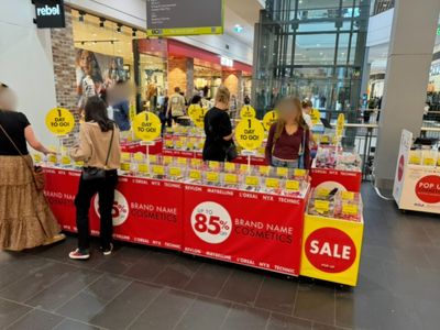 cosmetic-kiosks-high-margin-retail-choose-50-50-profit-share-or-purchase-unit-6