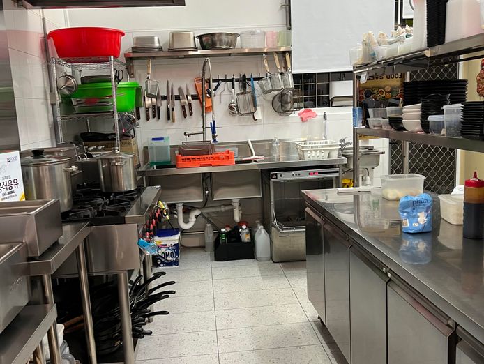 profitable-sushi-ramen-restaurant-low-rent-prime-location-easy-operation-1