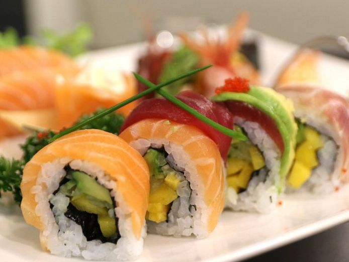 profitable-sushi-ramen-restaurant-low-rent-prime-location-easy-operation-0