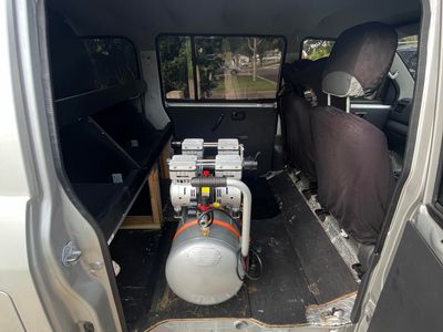 mobile-car-detailing-business-with-work-van-6