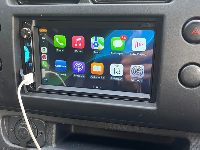 mobile-car-detailing-business-with-work-van-9