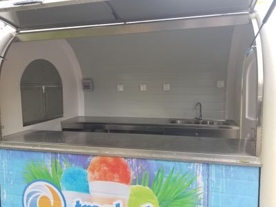 business-for-sale-tropical-sno-mobile-food-van-1
