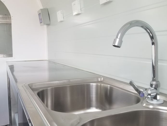 business-for-sale-tropical-sno-mobile-food-van-3