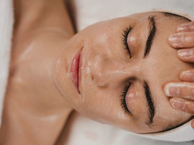 turn-key-long-standing-beauty-salon-loyal-client-base-passive-income-potential-0