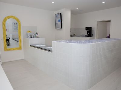 fast-growing-dessert-brand-with-multiple-revenue-streams-low-risk-high-profit-1