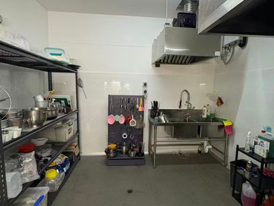 pastry-shop-for-sell-1