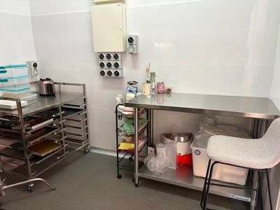 pastry-shop-for-sell-2