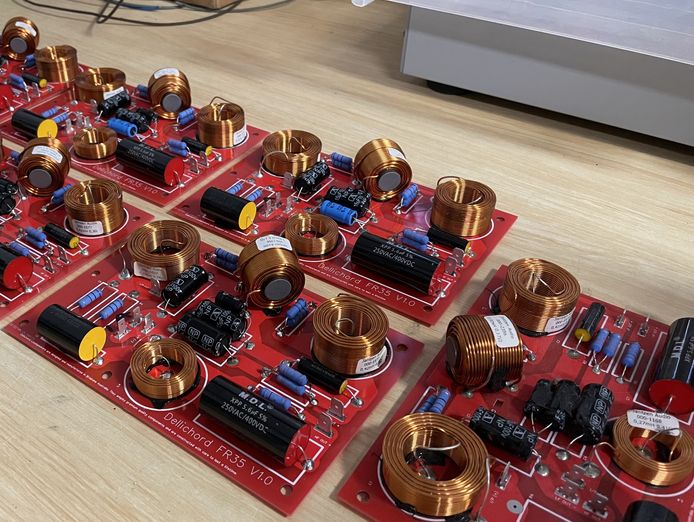 hifi-manufacturing-loudspeakers-furniture-award-winning-established-brands-8