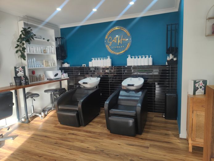 salt-hair-stanley-seaside-salon-for-sale-1