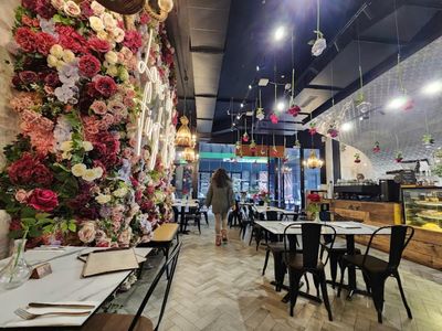 established-restaurant-fully-fitted-1