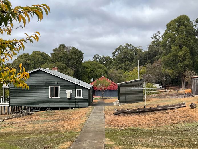 unique-eco-cottages-cafe-in-wellington-national-park-2