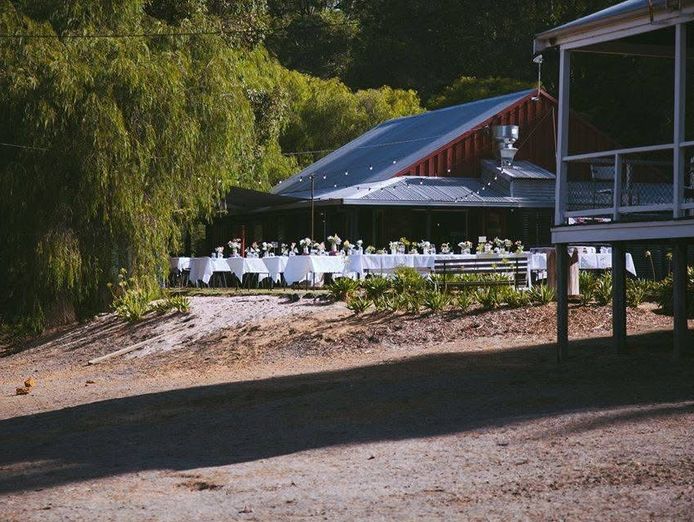 unique-eco-cottages-cafe-in-wellington-national-park-3