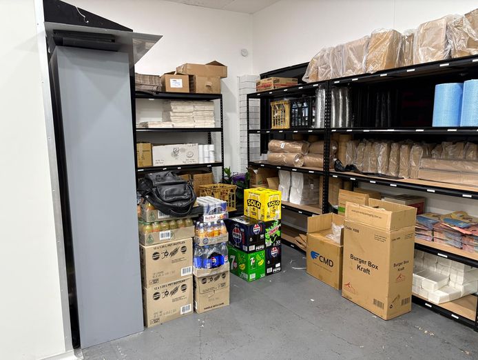 fully-equipped-fast-food-restaurant-in-fairfield-heights-ready-to-operate-3