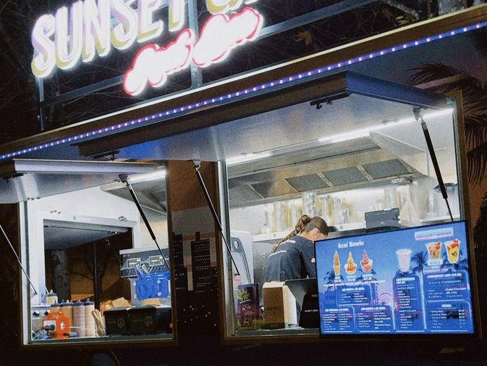 premium-acai-brand-fully-fitted-food-trailer-500k-revenue-in-under-12-months-3