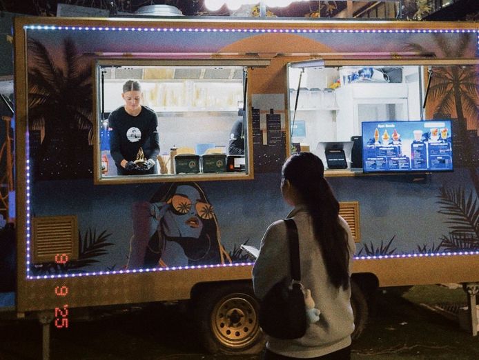 premium-acai-brand-fully-fitted-food-trailer-500k-revenue-in-under-12-months-5