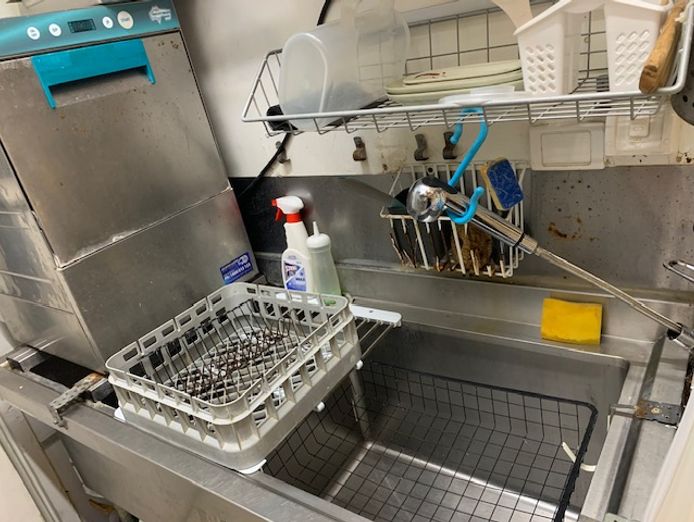 established-japanese-restaurant-in-a-great-location-for-sale-1