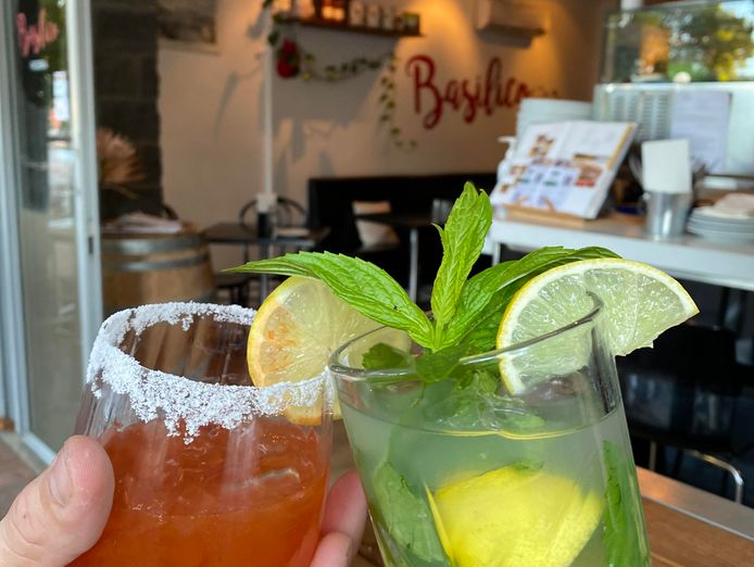 authentic-neapolitan-pizzeria-in-the-heart-of-midland-5