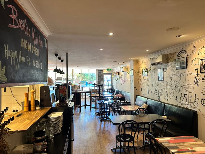 authentic-neapolitan-pizzeria-in-the-heart-of-midland-4