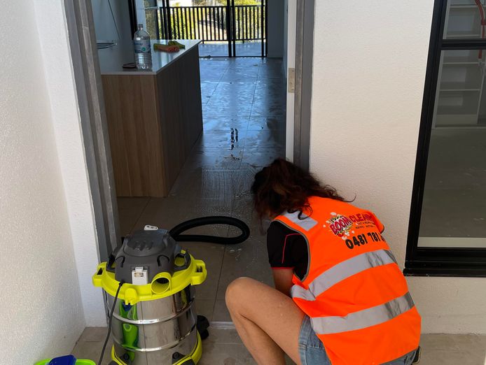 profitable-service-business-with-sops-brand-assets-active-contracts-2