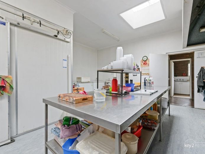 chinese-takeaway-restaurant-for-sale-4