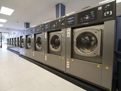 profitable-coin-laundry-long-lease-to-2035-10-washers-14-dryer-1
