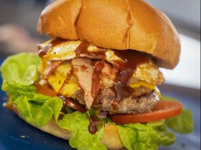 high-exposure-burger-restaurant-main-road-gosford-terrigal-1