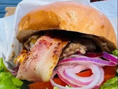 high-exposure-burger-restaurant-main-road-gosford-terrigal-0