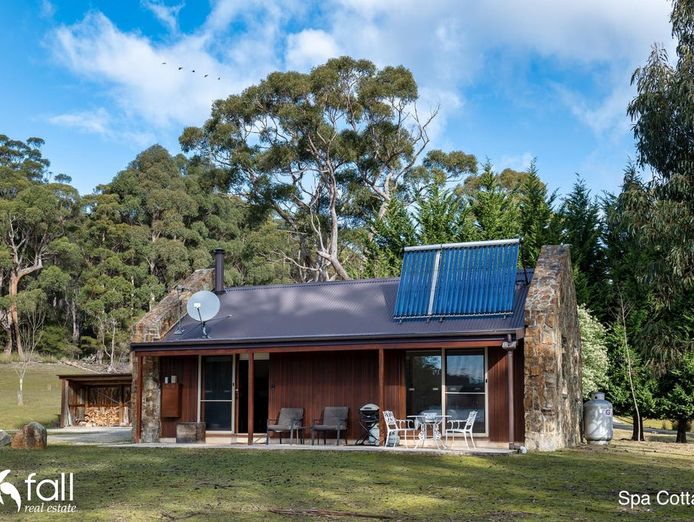 business-opportunity-adventure-bay-retreat-bruny-island-2