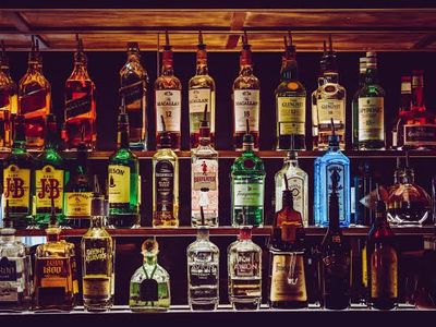 small-bar-in-the-cbd-0