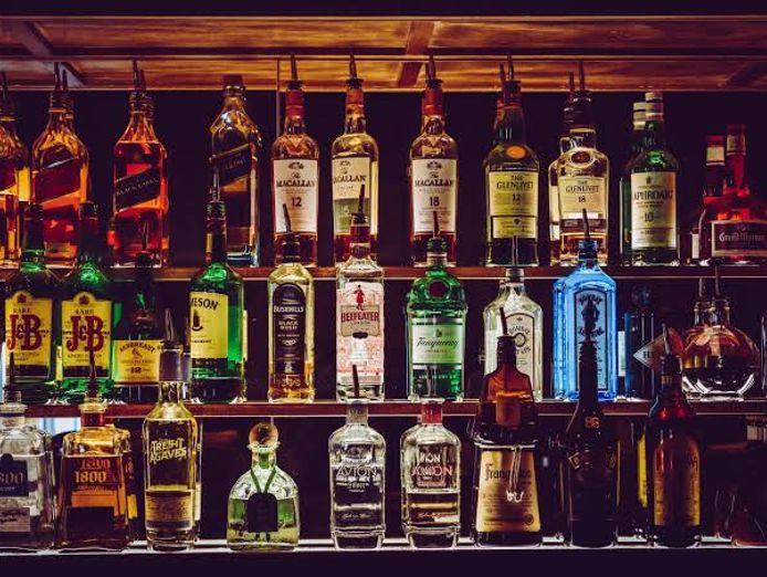 small-bar-in-the-cbd-0
