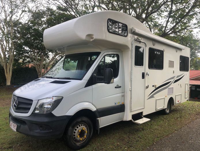 thriving-motorhome-rental-business-turnkey-profitable-established-2