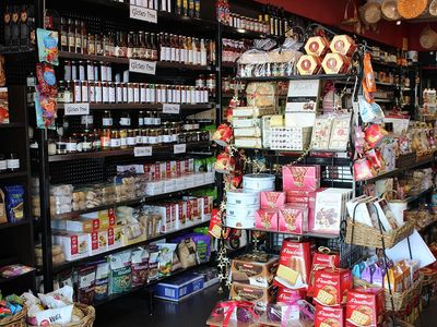 eight-mile-plains-deli-14-year-legacy-retirement-sale-1