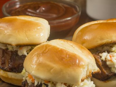 outstanding-food-truck-and-catering-business-8