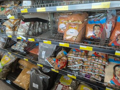 high-footfall-supermarket-up-and-running-with-very-less-rent-full-setup-done-1
