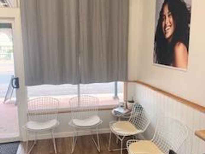 hairdressers-the-hair-room-1