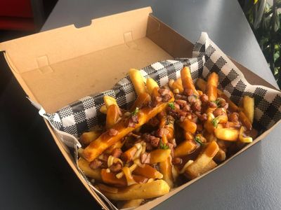 award-winning-take-away-fish-amp-chip-shop-high-traffic-spot-9